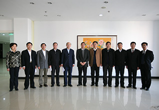 國家質(zhì)檢總局局長王勇、副局長支樹平、紀(jì)檢組長王煒、總工程師張綱在&ldquo;全國質(zhì)量知識(shí)競賽&rdquo;復(fù)賽現(xiàn)場親切接見中國質(zhì)量檢驗(yàn)協(xié)會(huì)秘書長張軍、秘書長助理張明